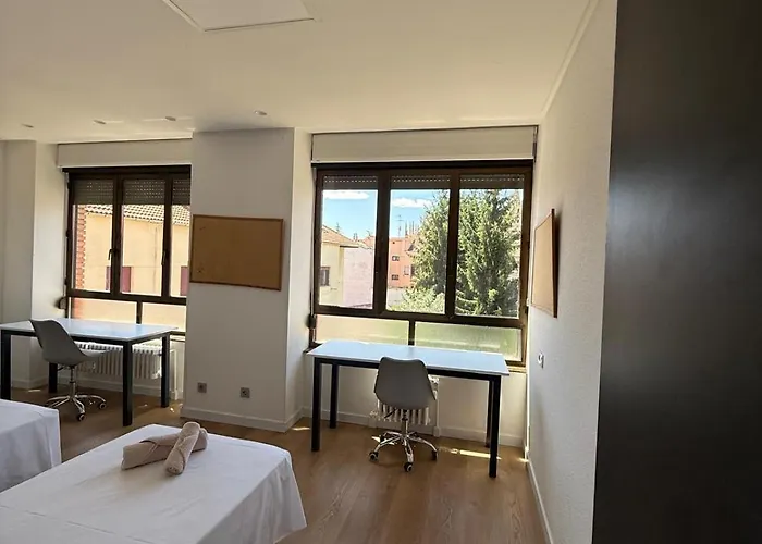 Miresileon فندق ليون